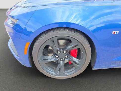 Used 2023 Chevrolet Camaro SS RWD image 4