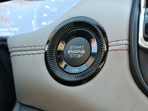 Used 2024 Jeep Compass Limited image 22