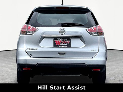 Used 2016 Nissan Rogue S AWD/4WD image 5