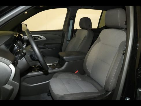 Used 2023 Chevrolet Traverse LT w/ Midnight/Sport Edition image 19