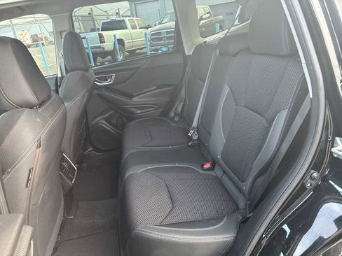 Used 2021 Subaru Forester Premium image 24