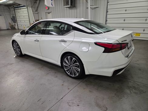 Used 2023 Nissan Altima 2.5 SL FWD image 4