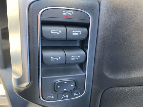 Certified 2025 Mercedes-Benz GLB 250 image 13