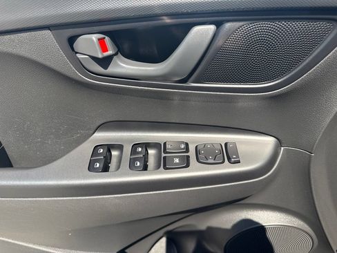 Used 2022 Hyundai Kona SEL AWD/4WD image 13