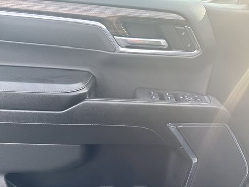 Used 2024 Chevrolet Silverado 1500 LT Trail Boss w/ Protection Package image 16