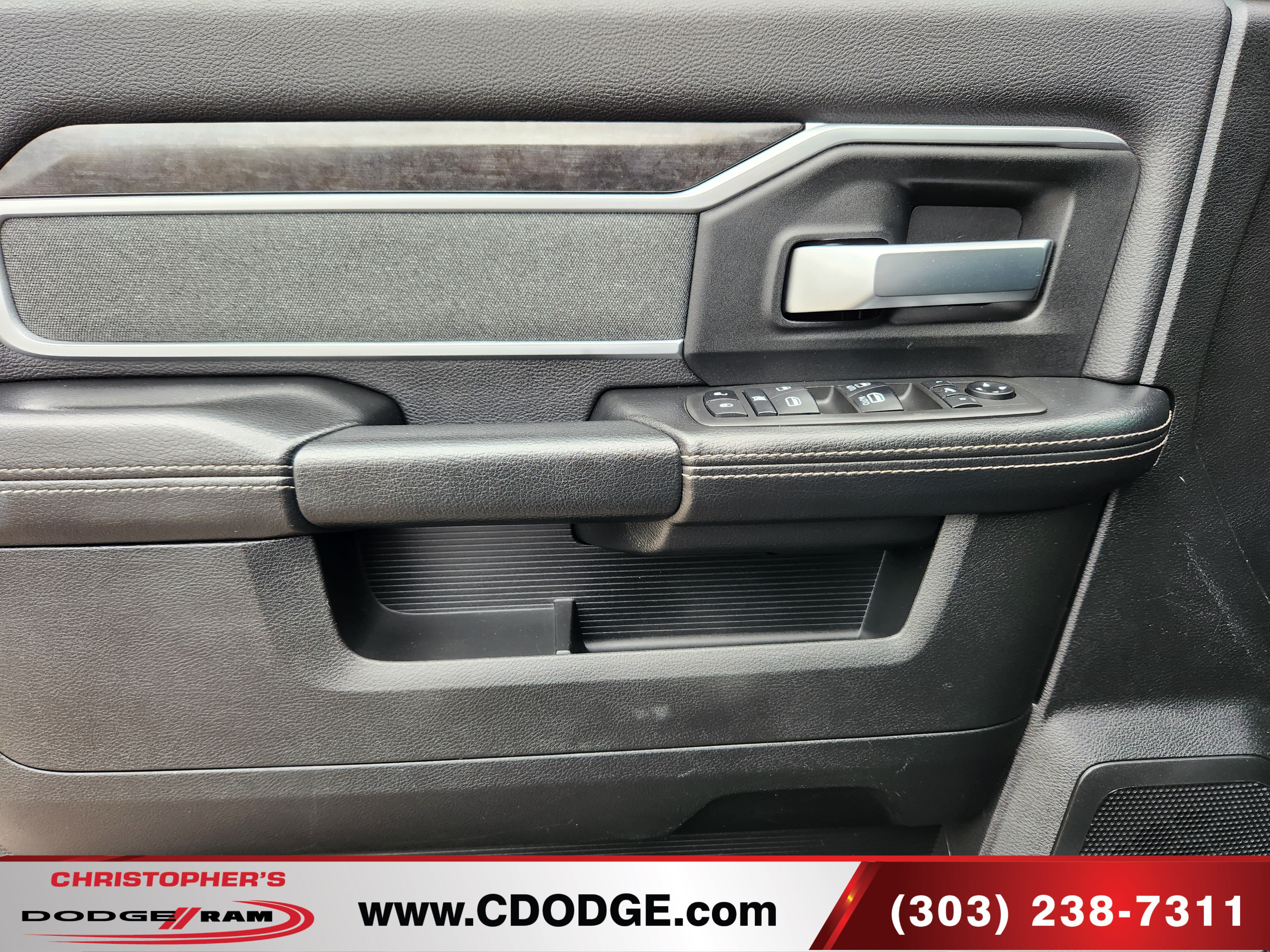 Used 2021 RAM 2500 Big Horn w/ Night Edition AWD/4WD image 16