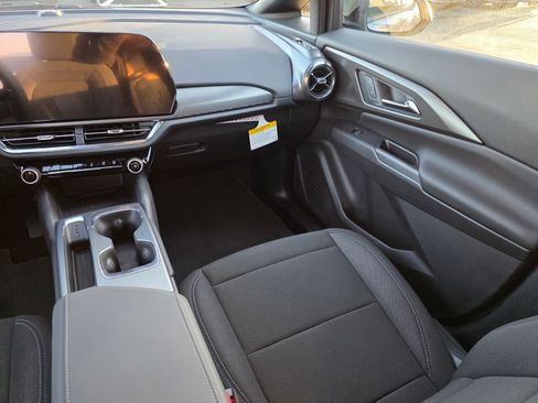 New 2026 Chevrolet Equinox EV LT w/ LPO, Blackout Package image 15