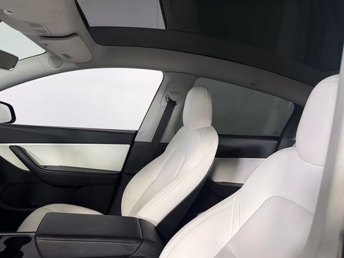 Used 2022 Tesla Model Y Performance AWD/4WD image 31