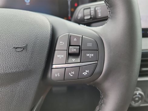 New 2025 Ford Maverick Lariat w/ Black Appearance Package image 29