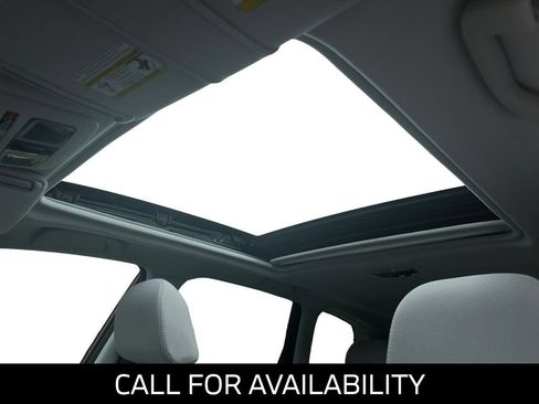 Used 2018 Subaru Forester 2.5i Premium w/ All-Weather Package AWD/4WD image 12