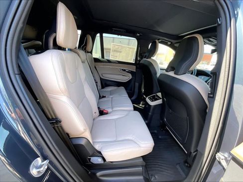 New 2026 Volvo XC90 T8 Ultra w/ Protection Package AWD/4WD image 27