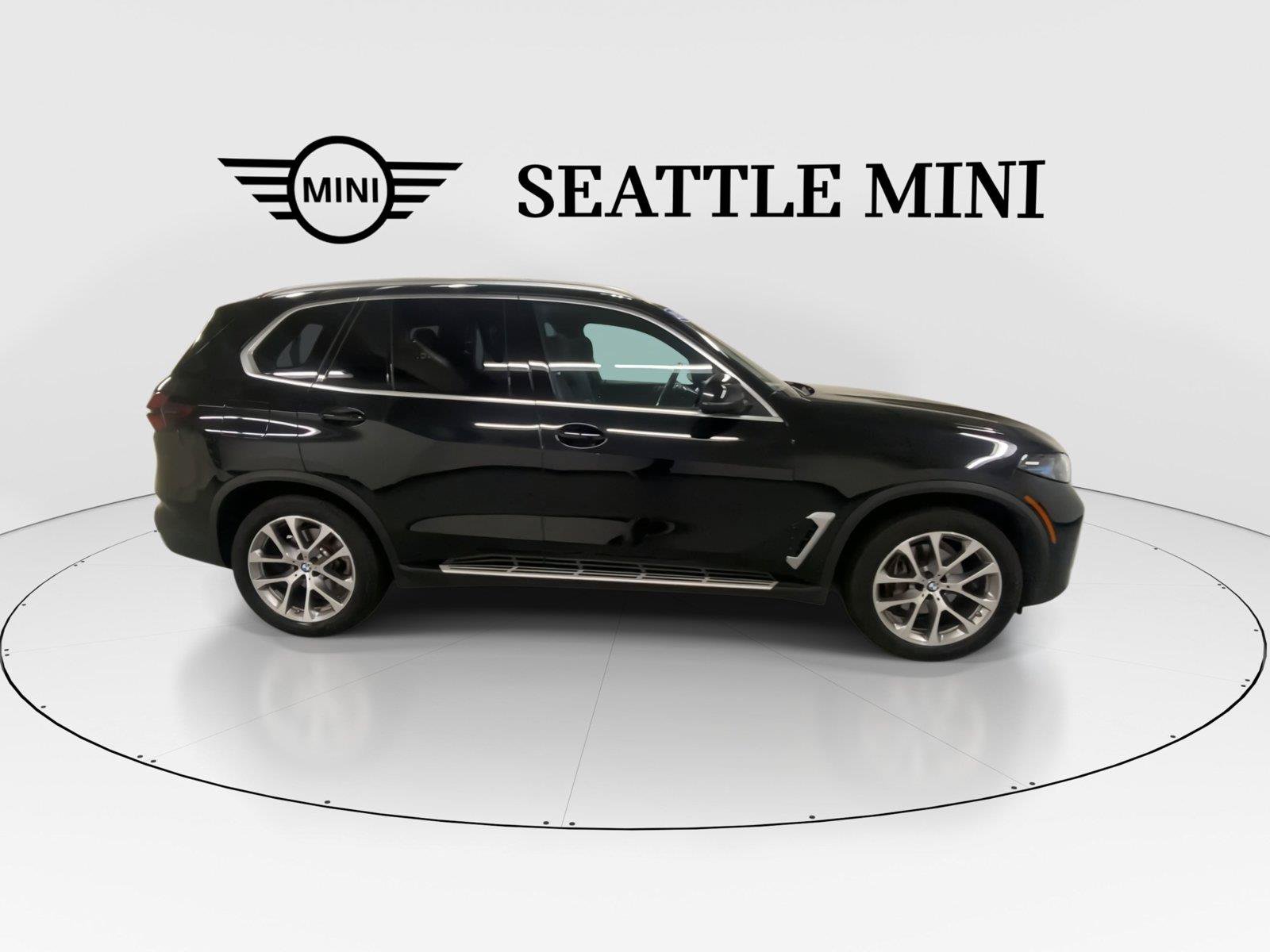 Used 2025 BMW X5 xDrive40i w/ Climate Comfort Package AWD/4WD image 13
