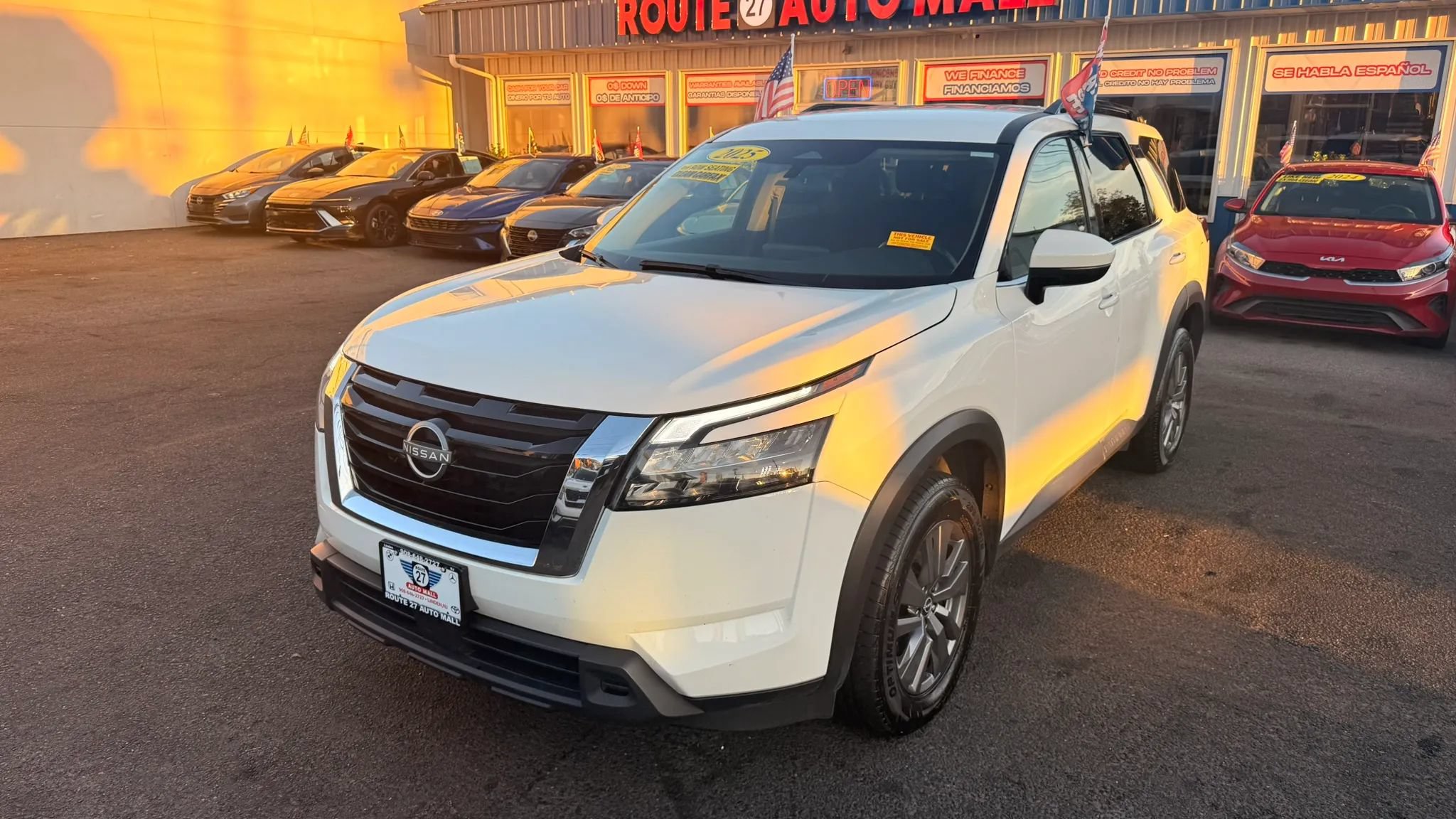 Used 2025 Nissan Pathfinder SV AWD/4WD image 4