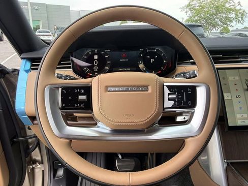 New 2026 Land Rover Range Rover Long Wheelbase SE AWD/4WD image 27