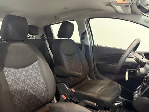 Used 2021 Chevrolet Spark LT image 22