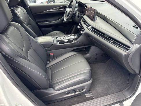 Used 2023 INFINITI QX60 Luxe w/ Cargo Package FWD image 39