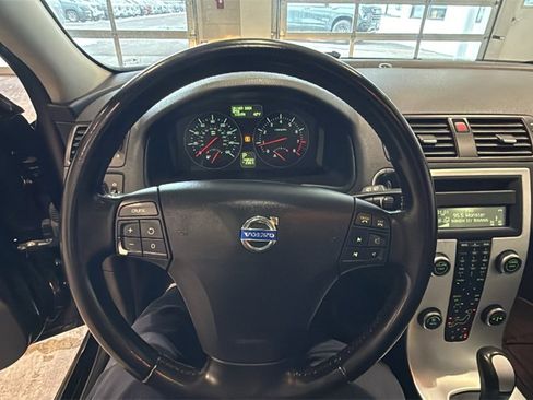 Used 2011 Volvo C30 T5 w/ Preferred Pkg image 25