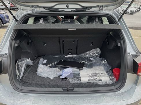 New 2026 Volkswagen GTI SE image 13