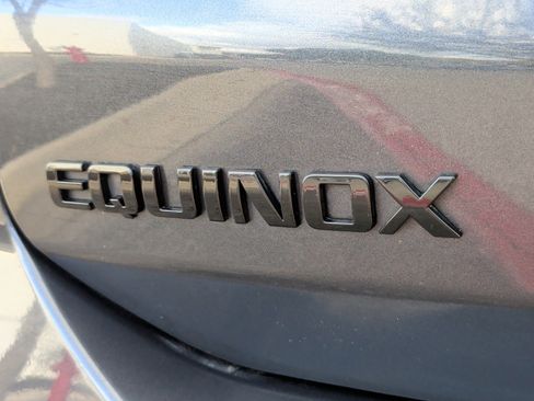 Used 2023 Chevrolet Equinox RS image 37