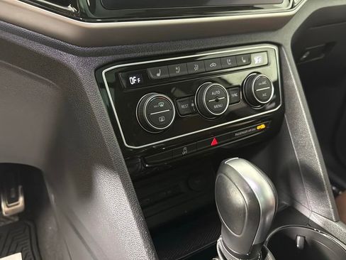 Used 2022 Volkswagen Atlas SEL Premium image 22