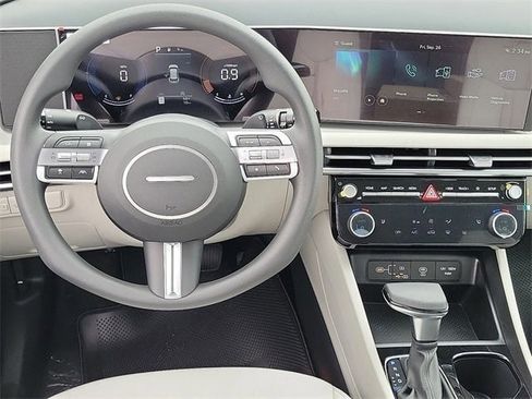 New 2026 Hyundai Tucson SEL image 4