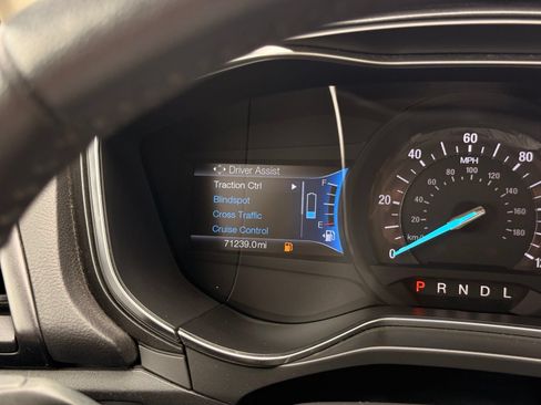 Used 2018 Ford Fusion Titanium FWD image 31