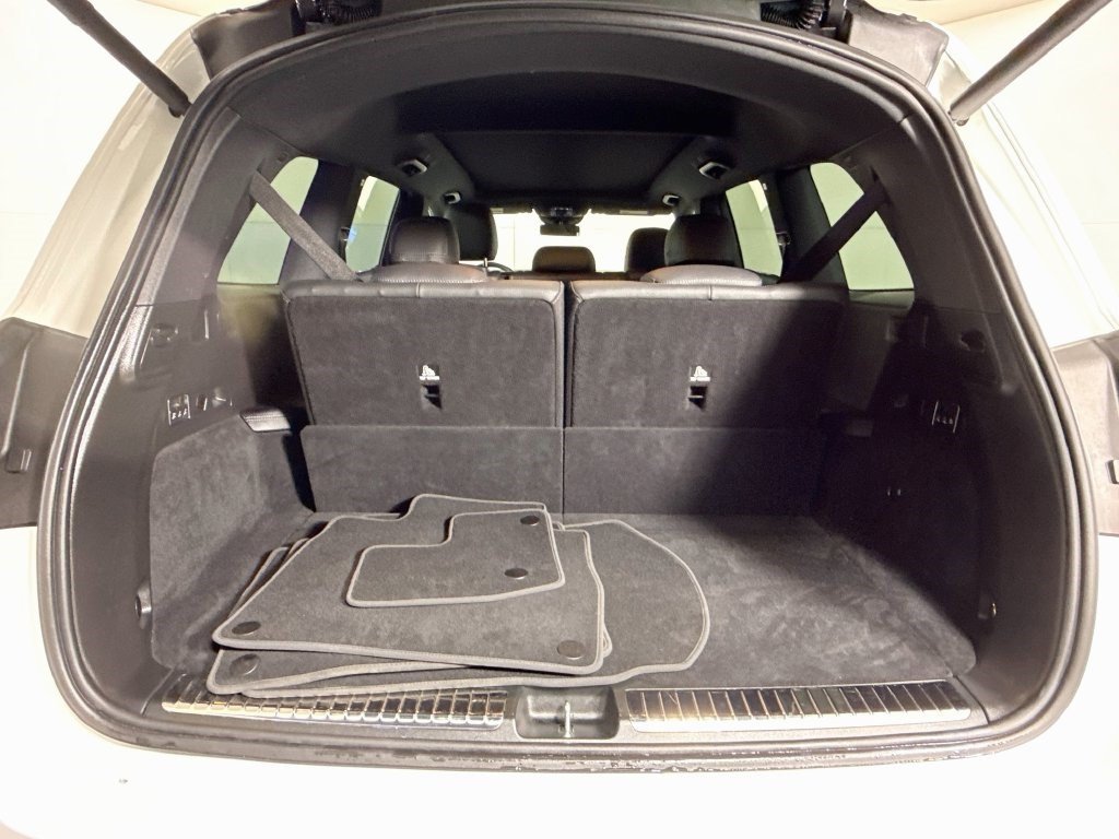 Used 2025 Mercedes-Benz GLS 450 4MATIC image 34
