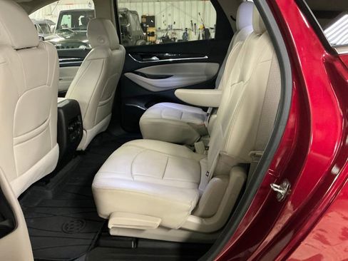 Used 2021 Buick Enclave Essence w/ Sound and Sites Package AWD/4WD image 27