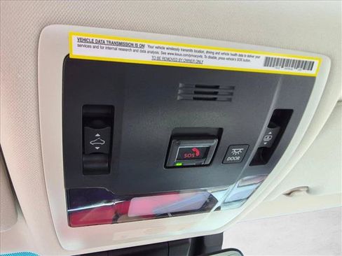 Used 2024 Lexus ES 350 w/ Technology Package FWD image 13
