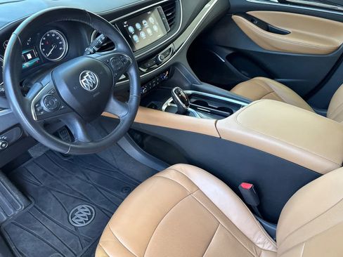 Used 2018 Buick Enclave Essence AWD/4WD image 10