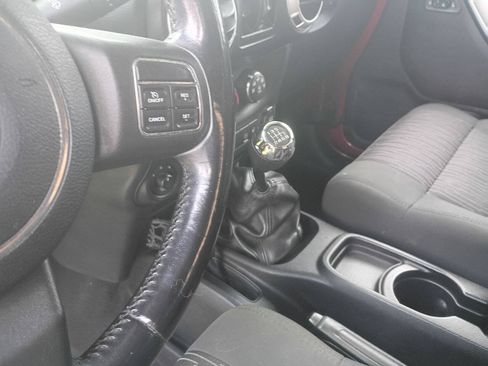 Used 2012 Jeep Wrangler Unlimited Sahara w/ Max Tow Pkg AWD/4WD image 14