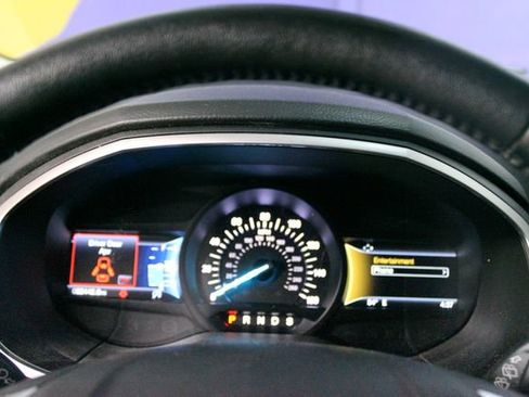 Used 2020 Ford Edge SEL w/ Cold Weather Package AWD/4WD image 18