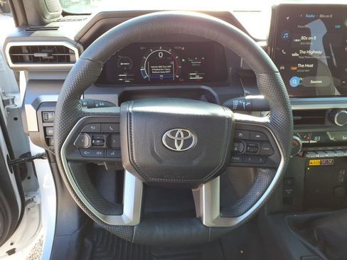 Used 2024 Toyota Tacoma TRD Sport image 28