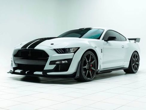 Used 2021 Ford Mustang Shelby GT500 w/ Carbon Fiber Track Pack image 9