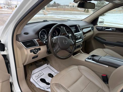 Used 2015 Mercedes-Benz ML 350 ML 350 4MATIC Sport Utility 4D image 10
