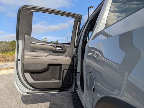 Used 2024 Chevrolet Silverado 1500 ZR2 image 59