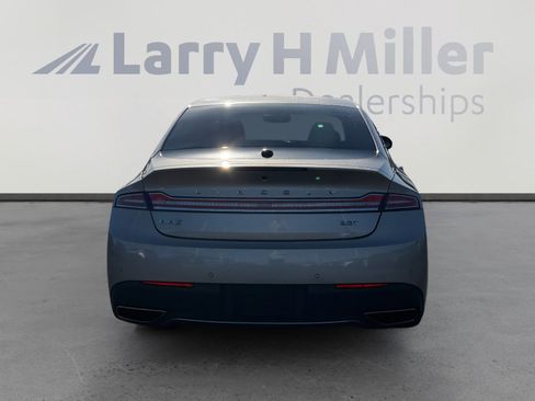 Used 2017 Lincoln MKZ Select w/ Select Plus Package FWD image 4