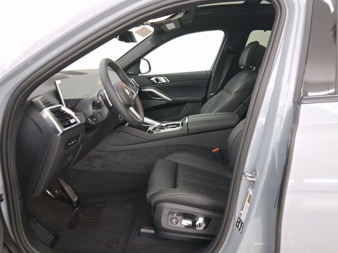 New 2026 BMW X6 xDrive40i w/ Executive Package image 5