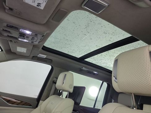 Certified 2024 Cadillac Escalade ESV Sport Platinum w/ LPO, Floor Liner Package AWD/4WD image 18
