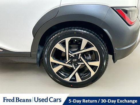 Used 2023 Hyundai Kona Limited image 7