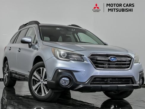 Used 2018 Subaru Outback 2.5i Limited AWD/4WD image 1