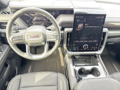 New 2026 GMC Yukon Elevation image 18