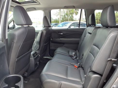 Used 2022 Honda Pilot Special Edition image 10