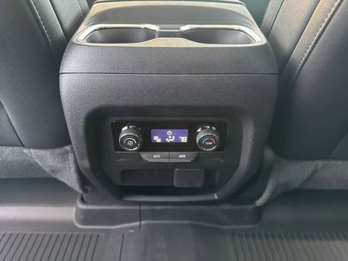 New 2026 Chevrolet Traverse Z71 w/ Driver Confidence Package image 23