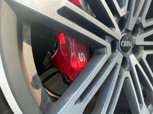 Used 2018 Audi SQ5 Premium Plus w/ S Sport Package image 34