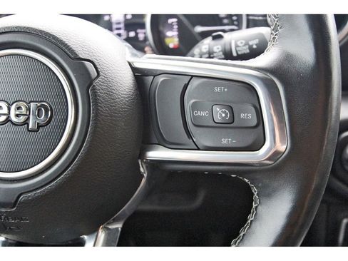 Used 2023 Jeep Wrangler Unlimited Sahara w/ Cold Weather Group AWD/4WD image 14