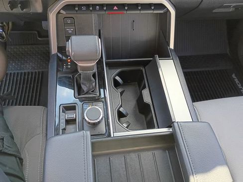 Used 2025 Toyota Sequoia SR5 image 27