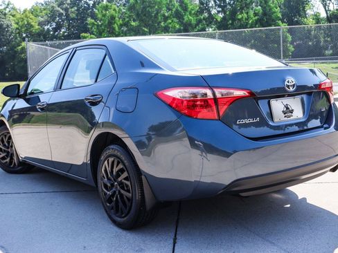 Used 2017 Toyota Corolla LE w/ Carpet Mat Package (TMS) FWD image 14