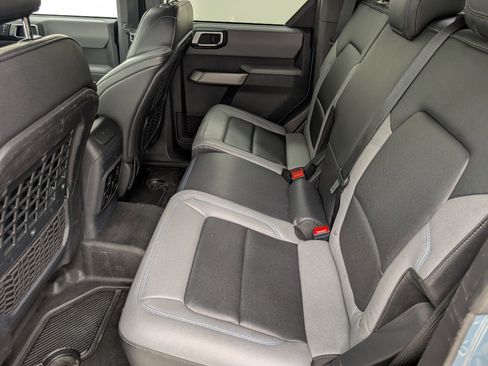 Used 2022 Ford Bronco Black Diamond image 14