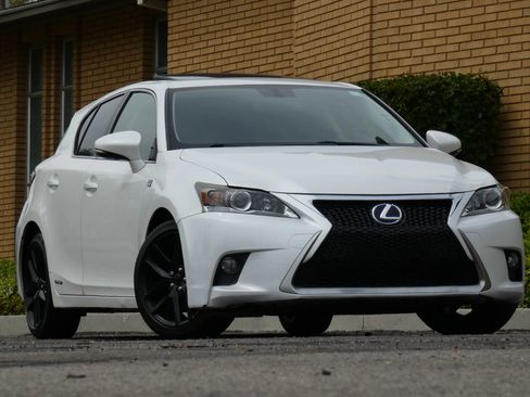 Used 2015 Lexus CT 200h image 5